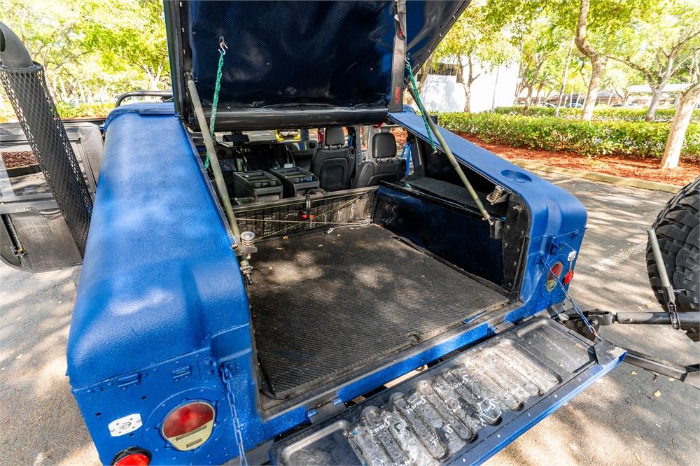 2006 AM General Humvee