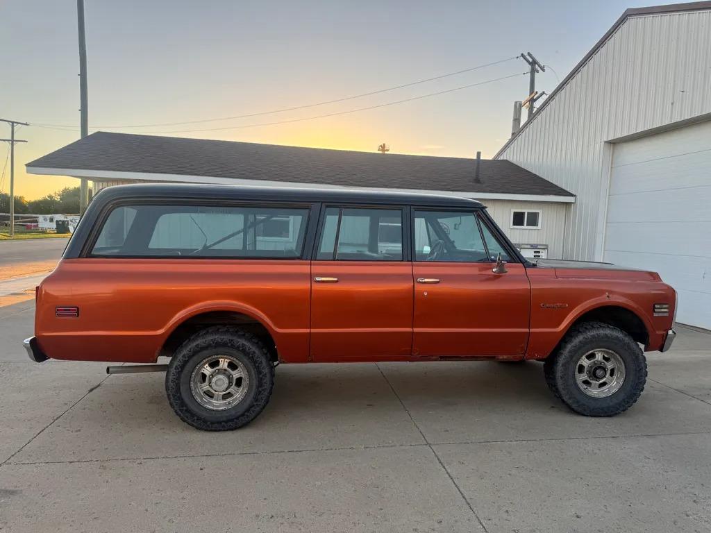 1971 Chevrolet Suburban