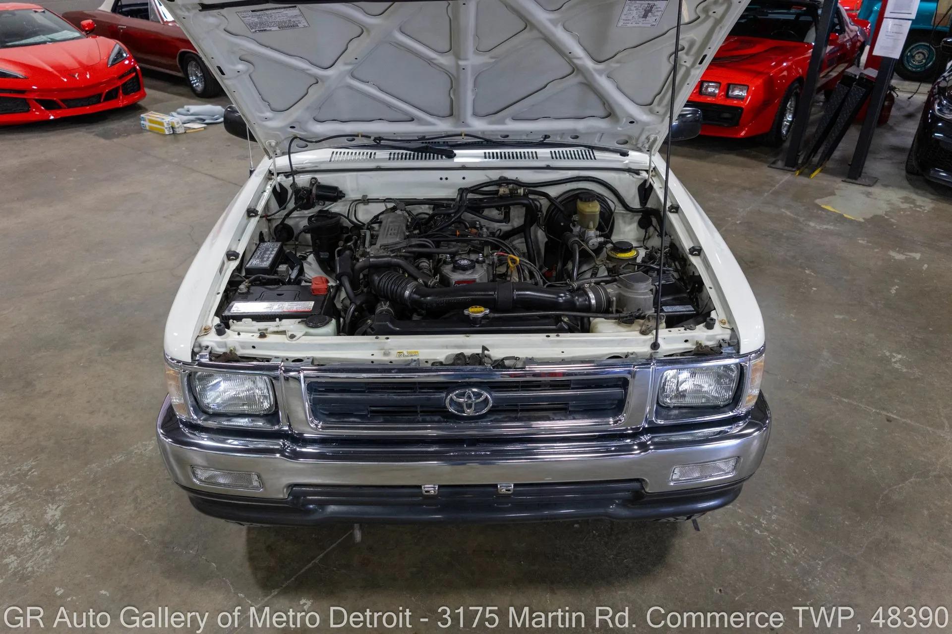 1995 Toyota Pickup DLX