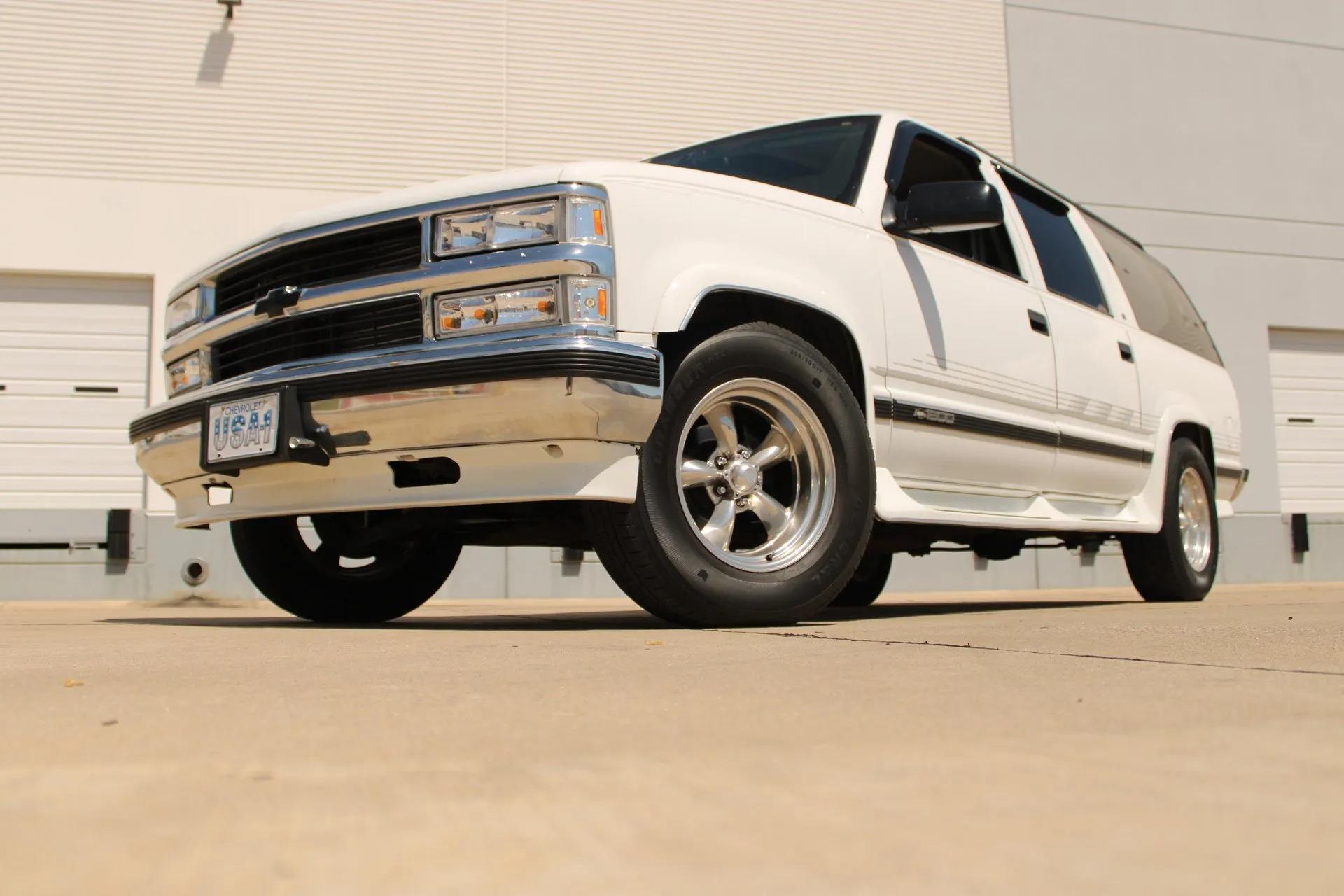 1997 Chevrolet Suburban 1500 - 3