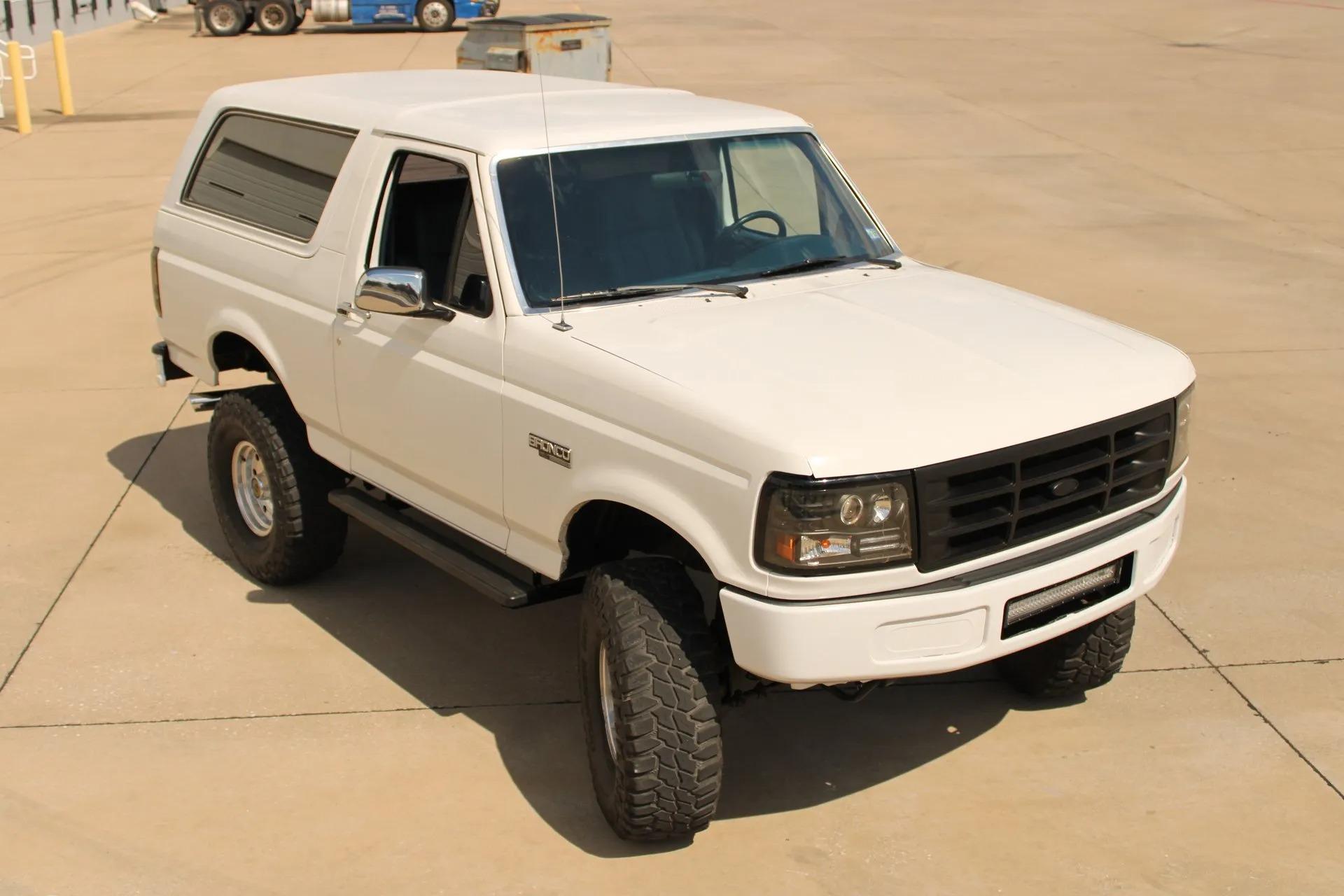 1993 Ford Bronco XLT 4x4