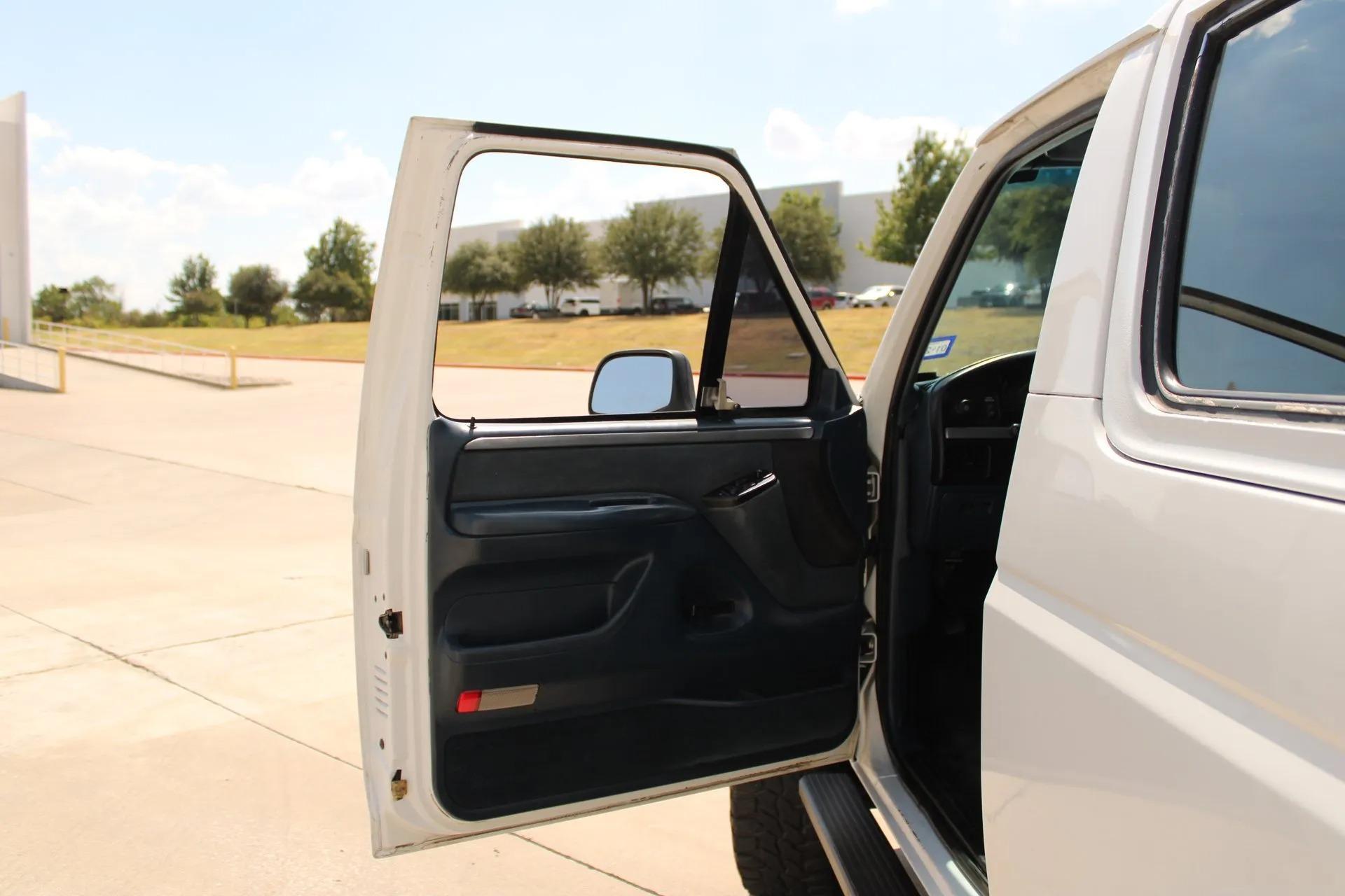 1993 Ford Bronco XLT 4x4
