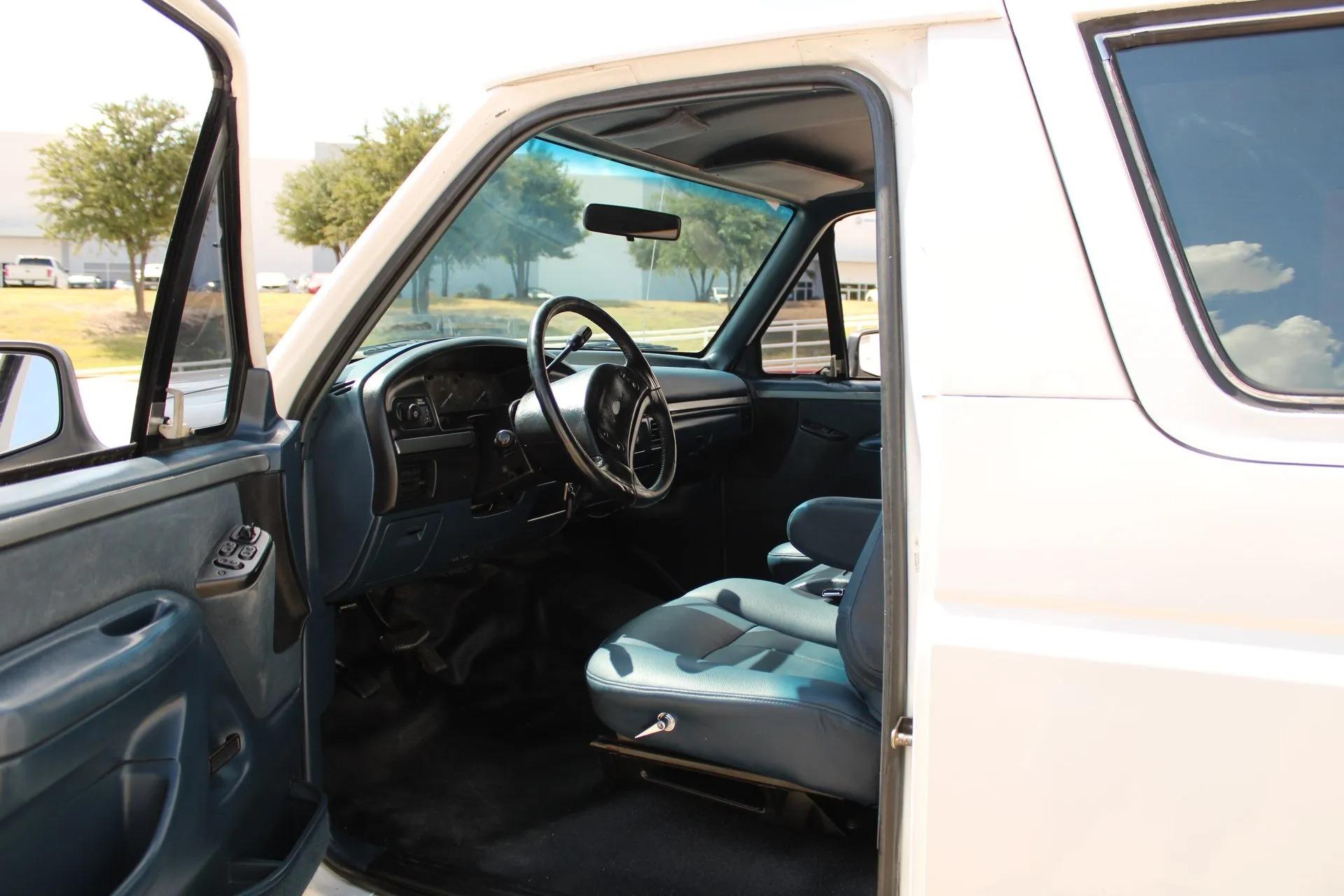 1993 Ford Bronco XLT 4x4