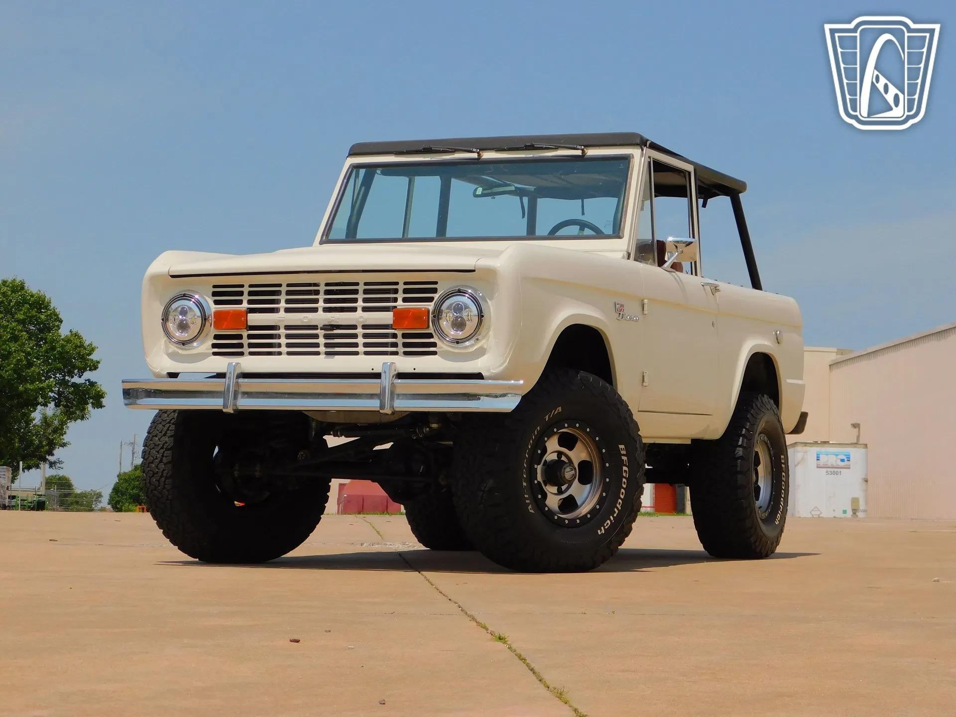 1977 Ford Bronco - 2