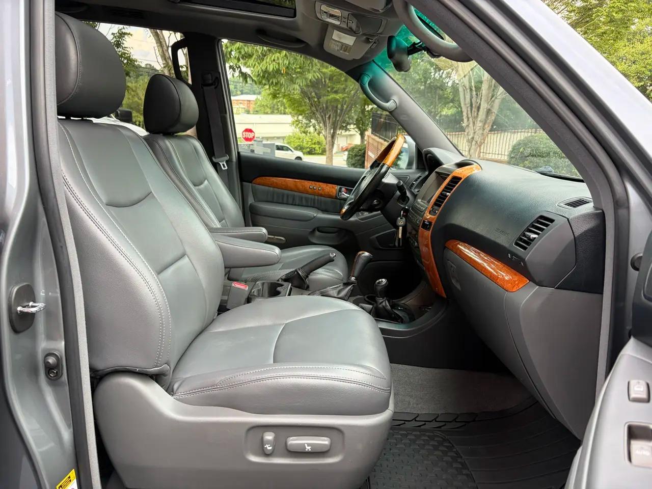 2004 Lexus GX 470
