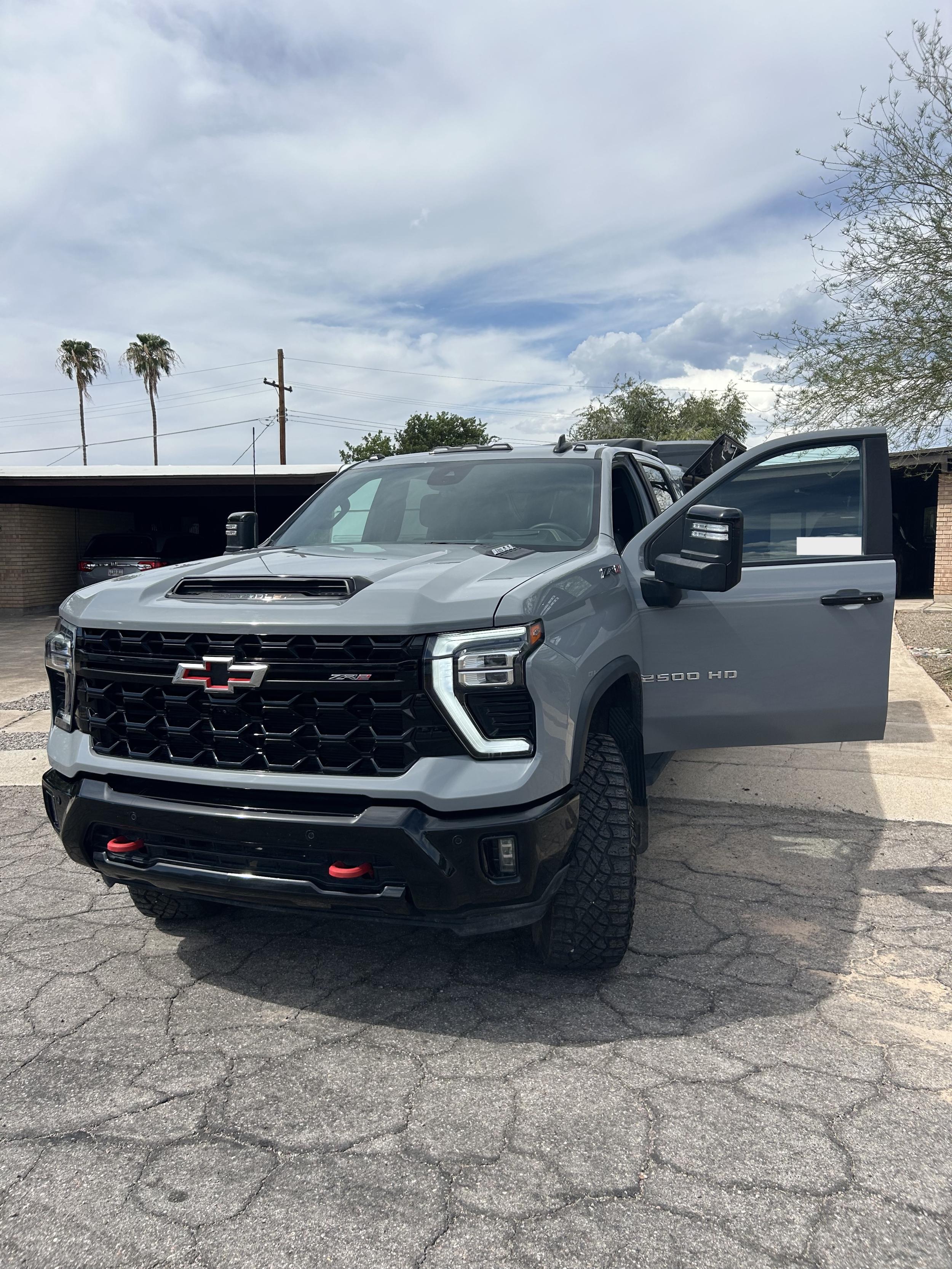 2025 Chevrolet Silverado ZR2 - 4