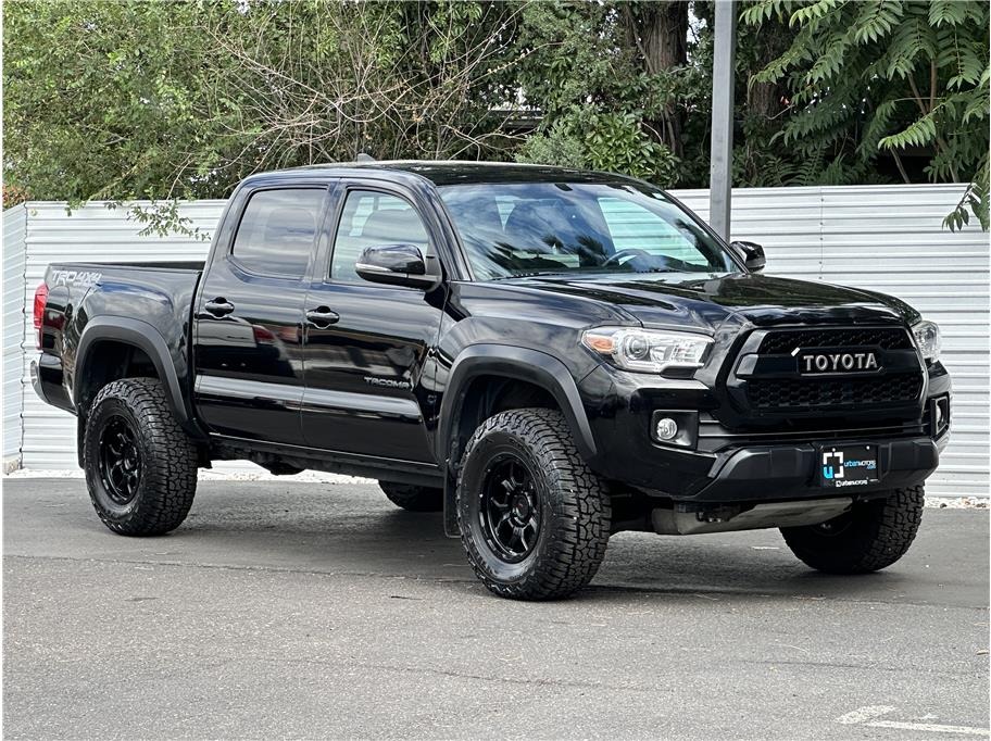  Toyota Tacoma