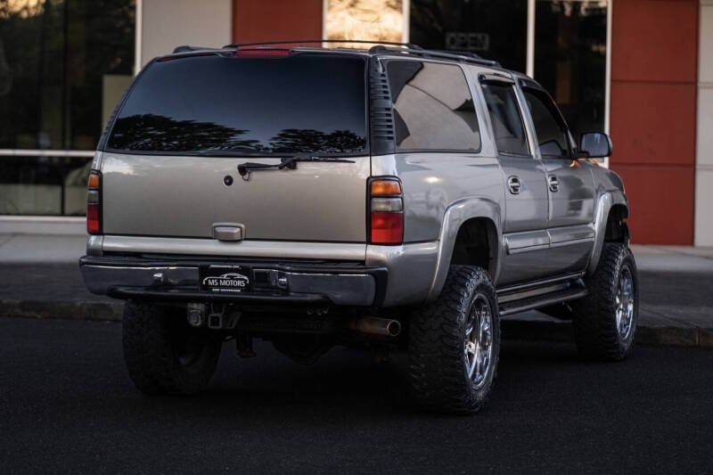 2001 Chevrolet Suburban 2500 LT - 5