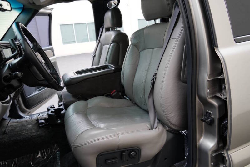 2001 Chevrolet Suburban 2500 LT