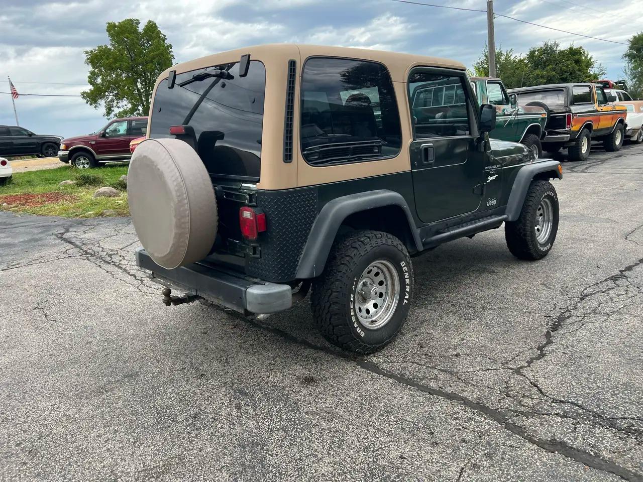 1998 Jeep Wrangler Sport - 3