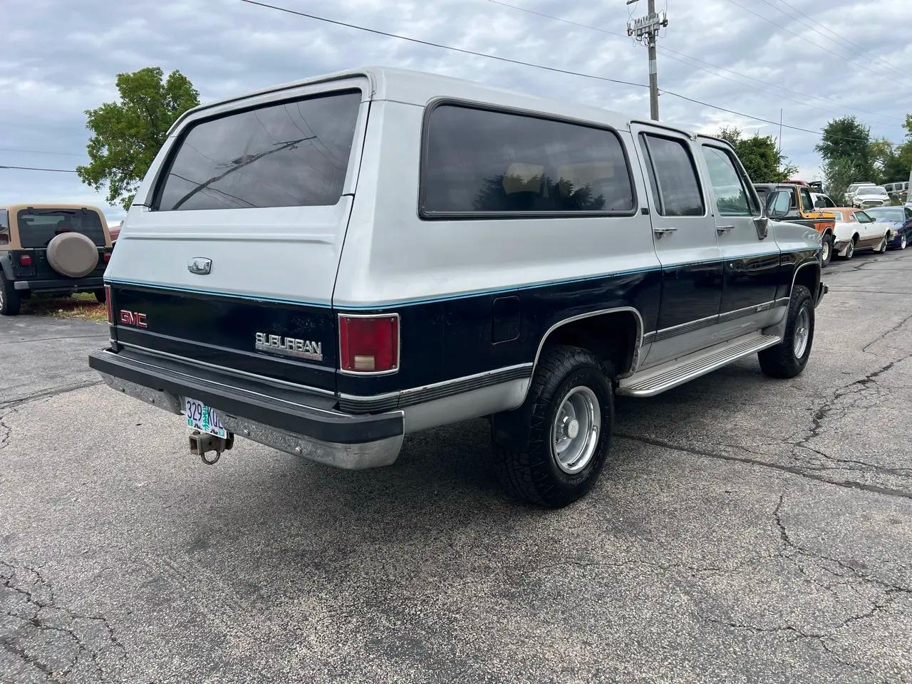1989 GMC Suburban V15 Tailgate - 3
