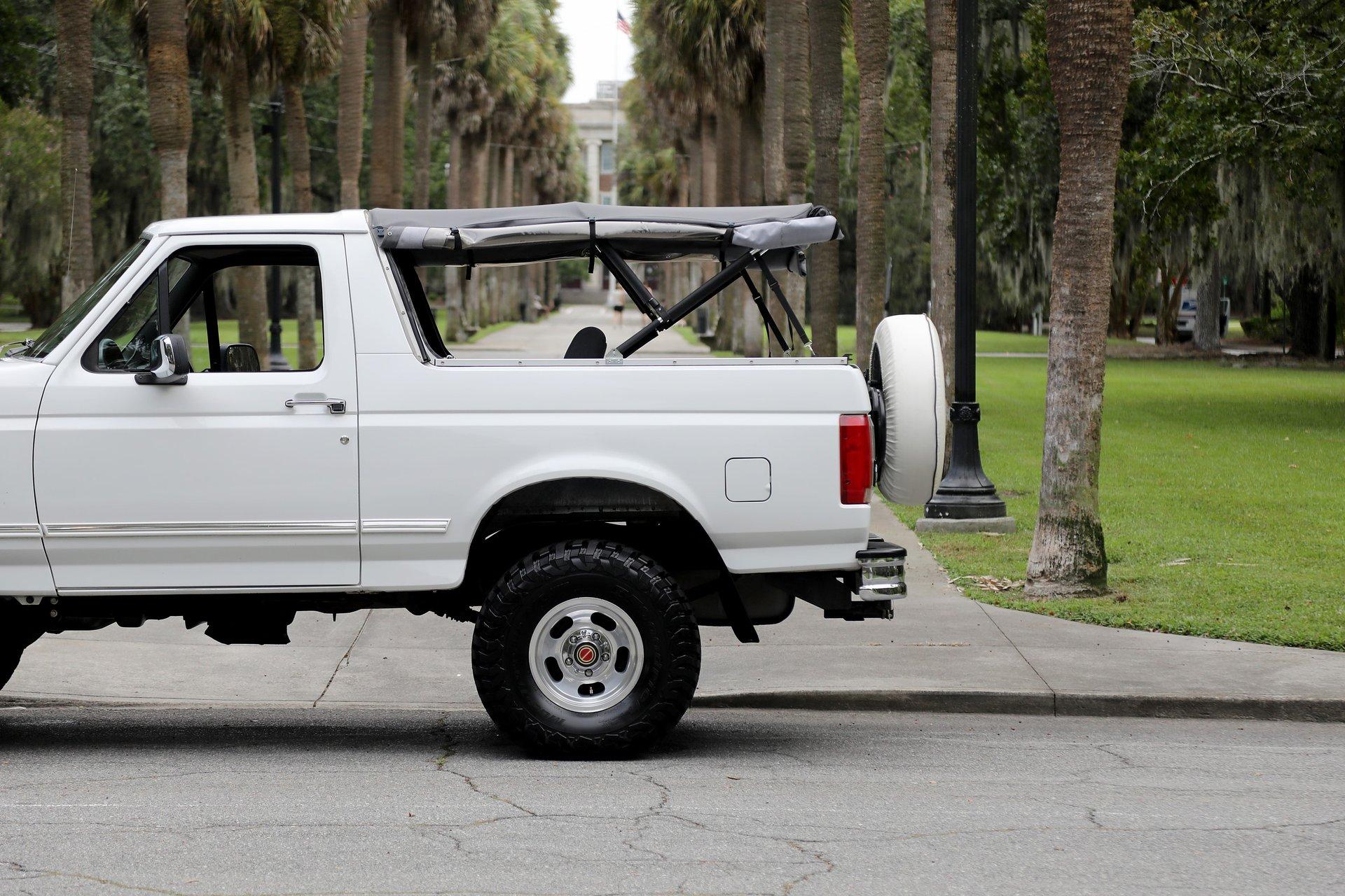 1993 Ford Bronco XLT