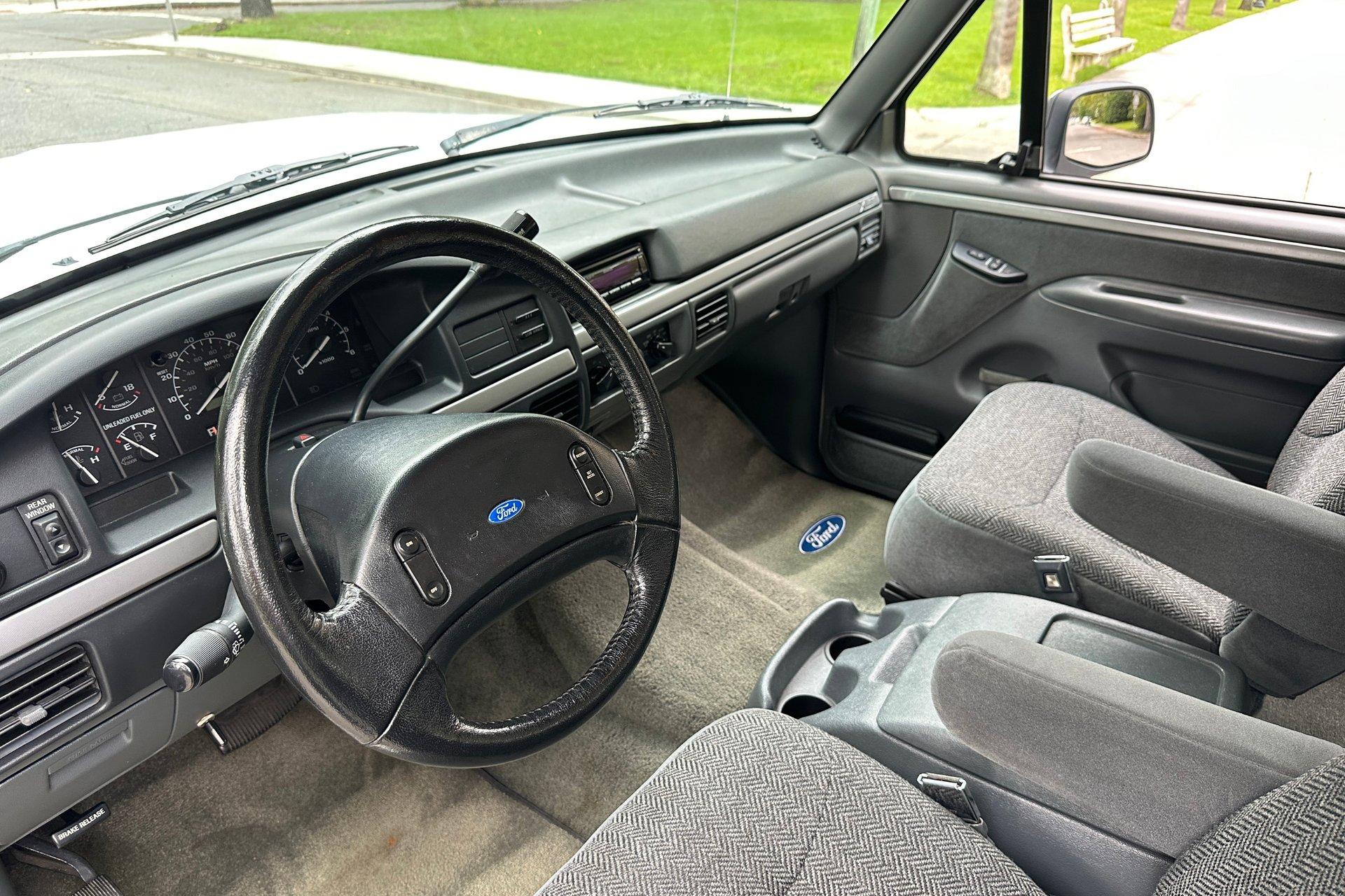 1993 Ford Bronco XLT