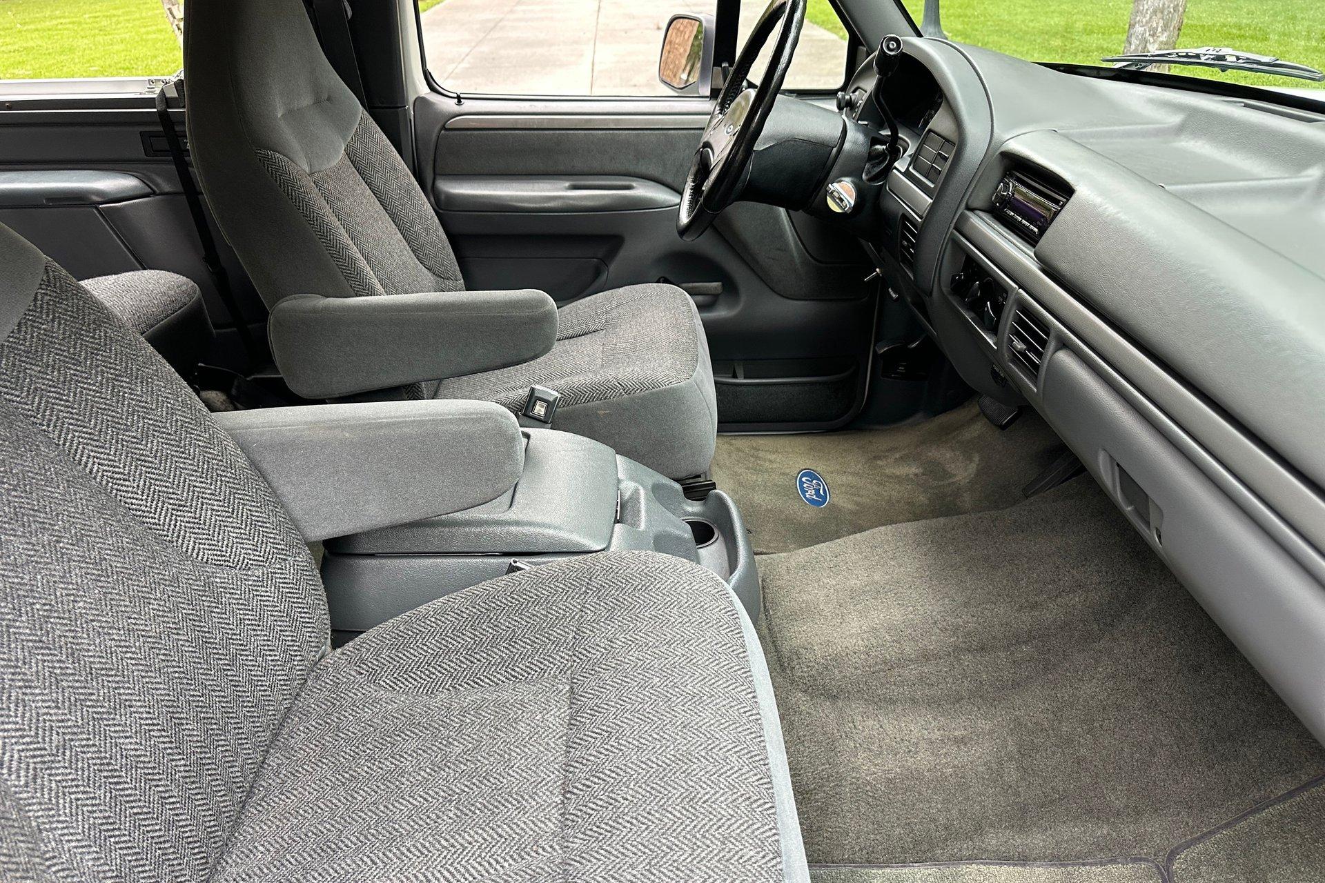 1993 Ford Bronco XLT