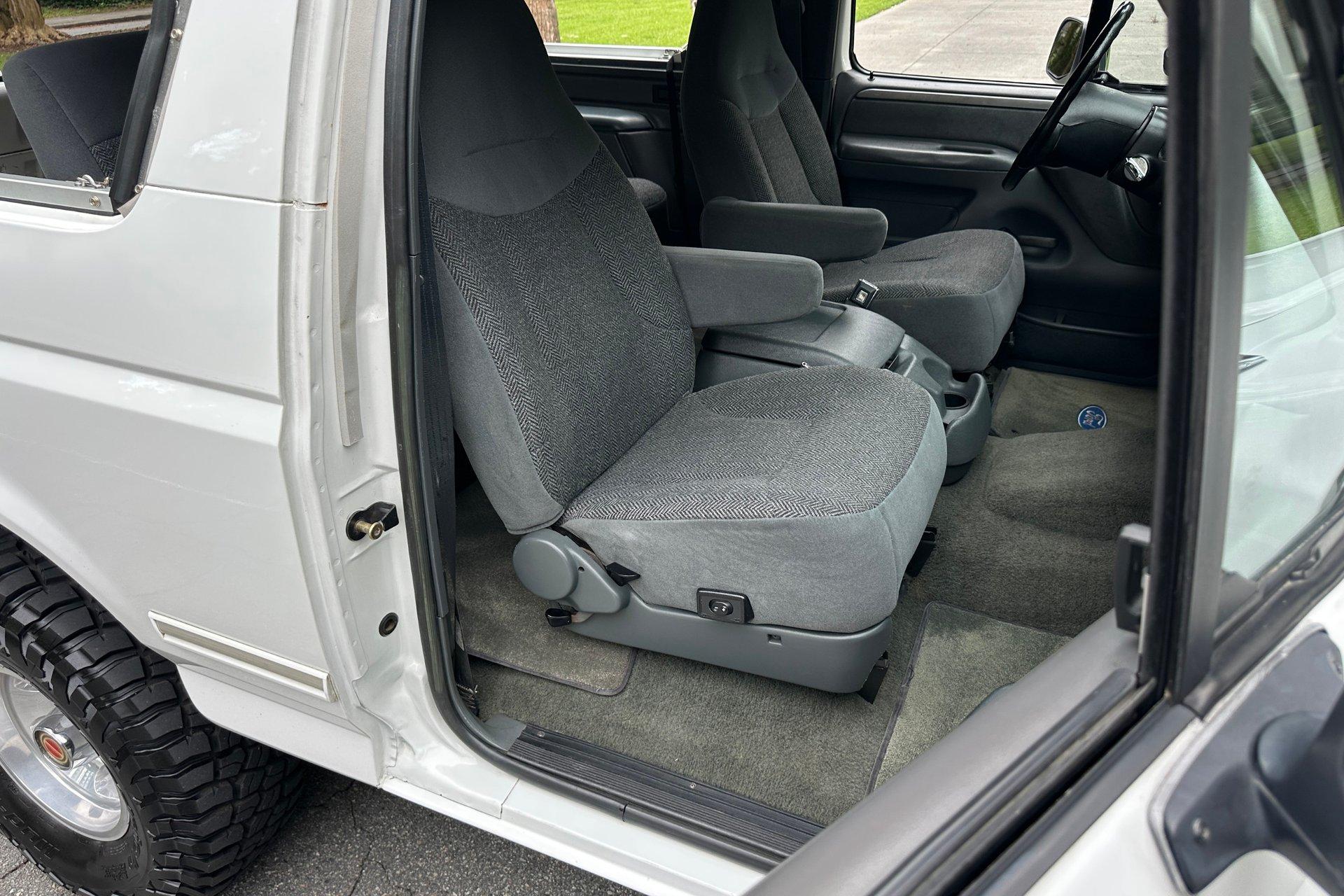 1993 Ford Bronco XLT