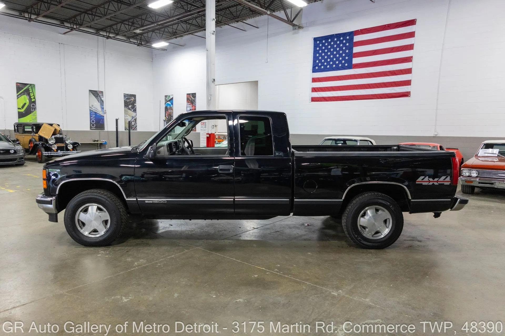 1997 GMC Sierra 1500 SLE - 4