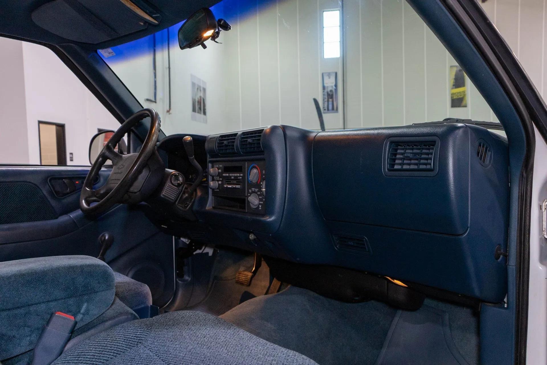 1995 Chevrolet S-10 LS