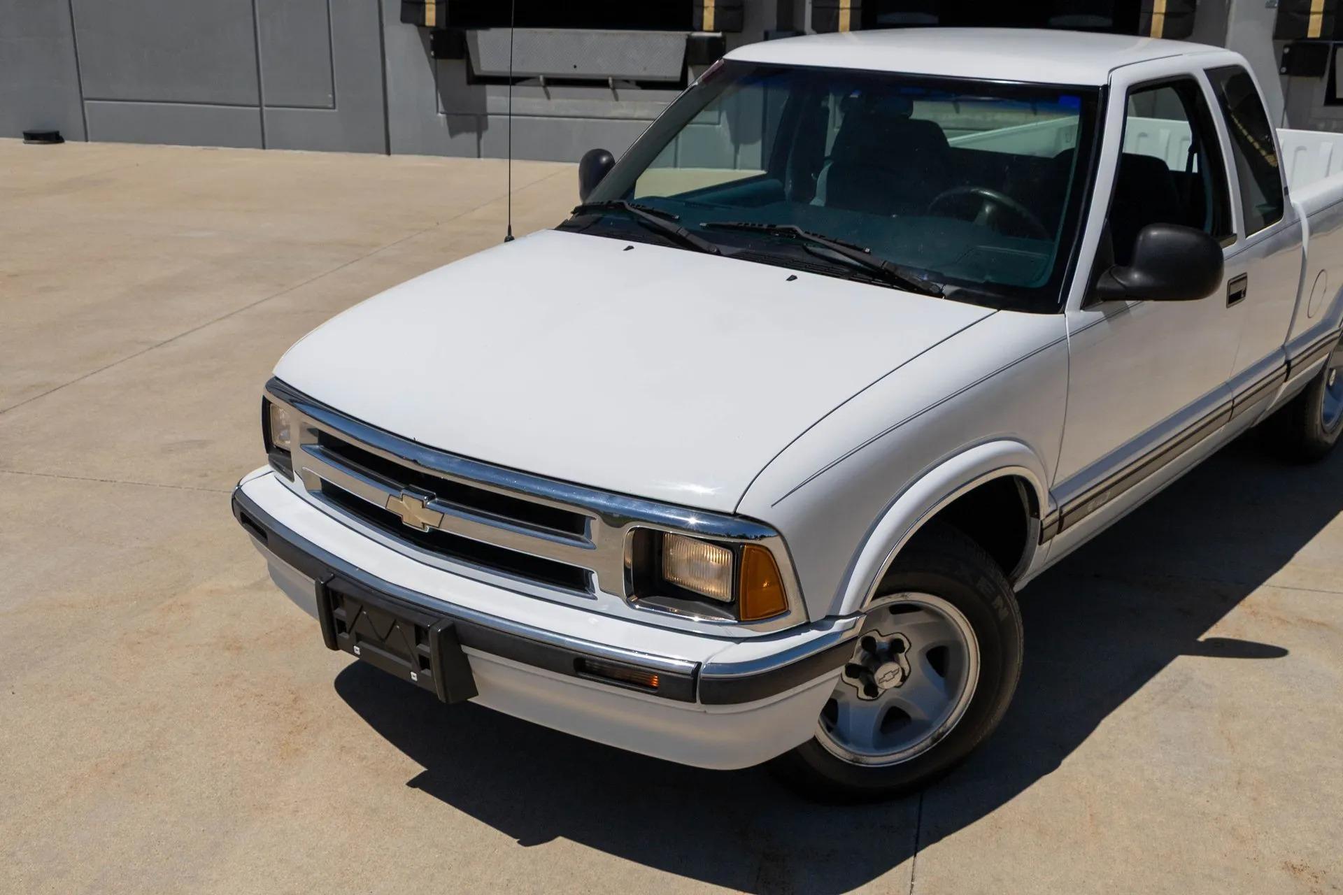 1995 Chevrolet S-10 LS