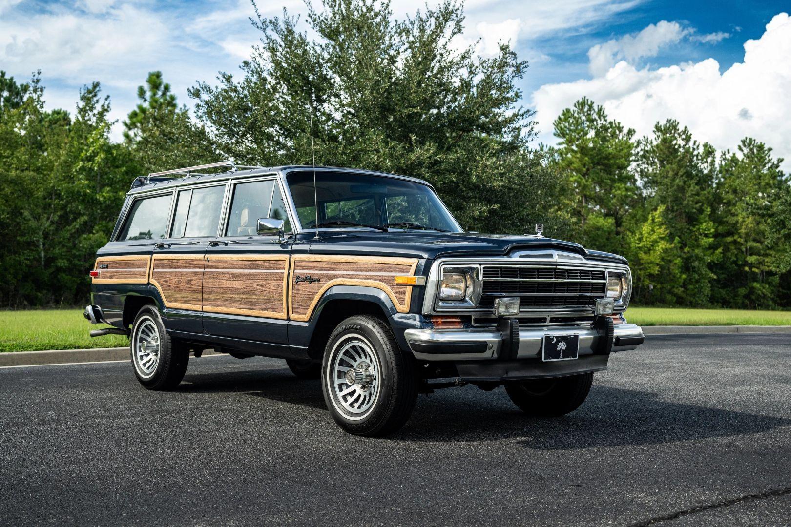  Jeep Grand Wagoneer