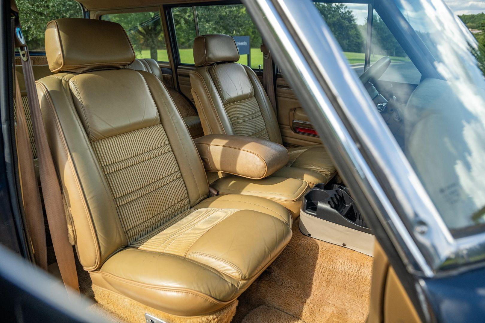 1988 Jeep Grand Wagoneer