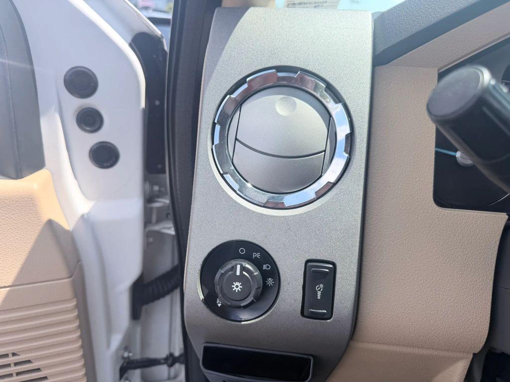 2012 Ford F-350 Super Duty Lariat