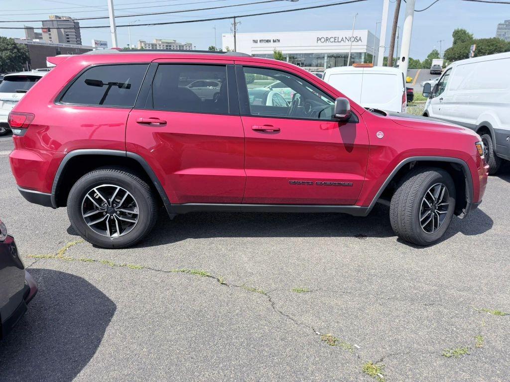 2020 Jeep Grand Cherokee Trailhawk - 2