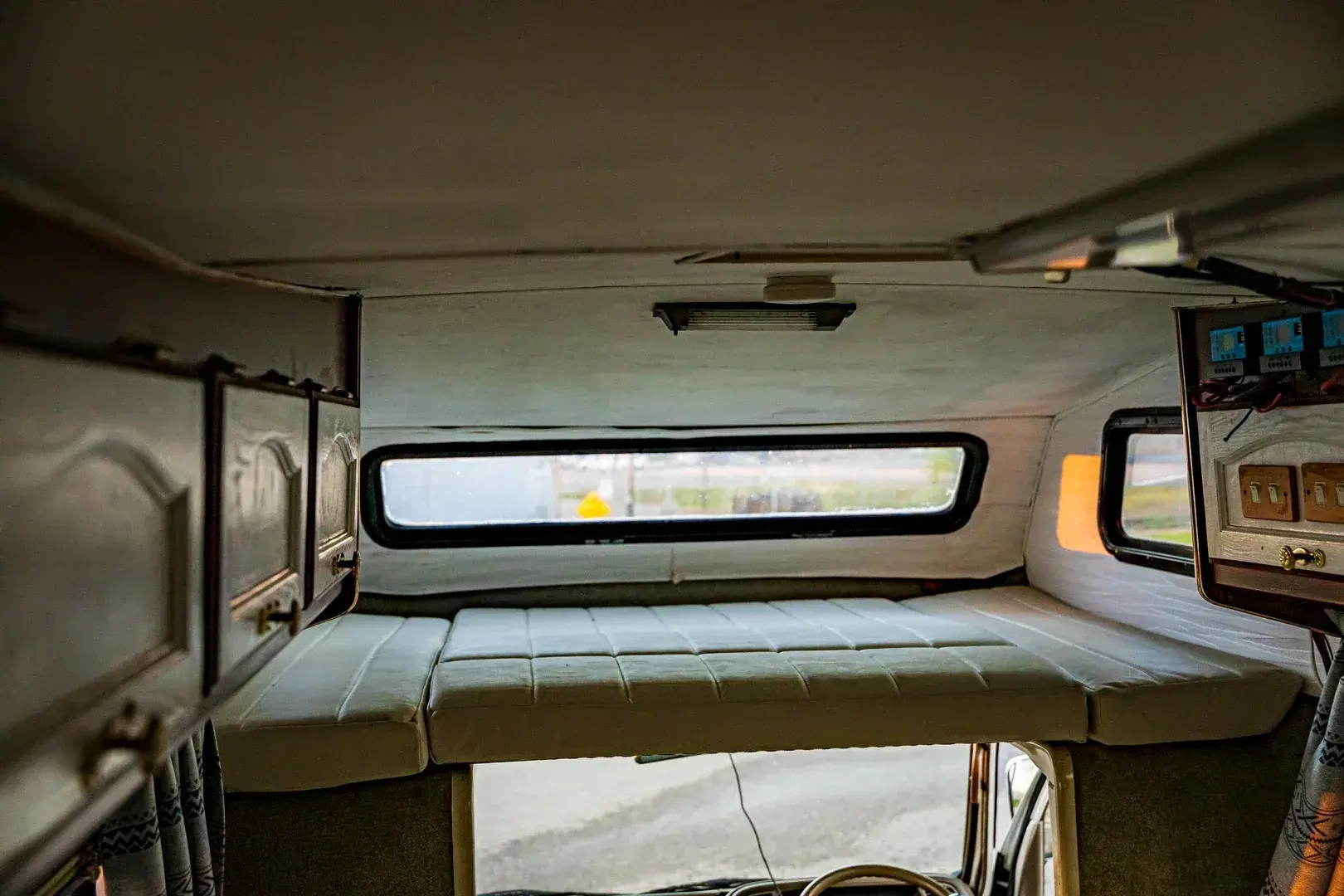 1997 Isuzu Elf Camper