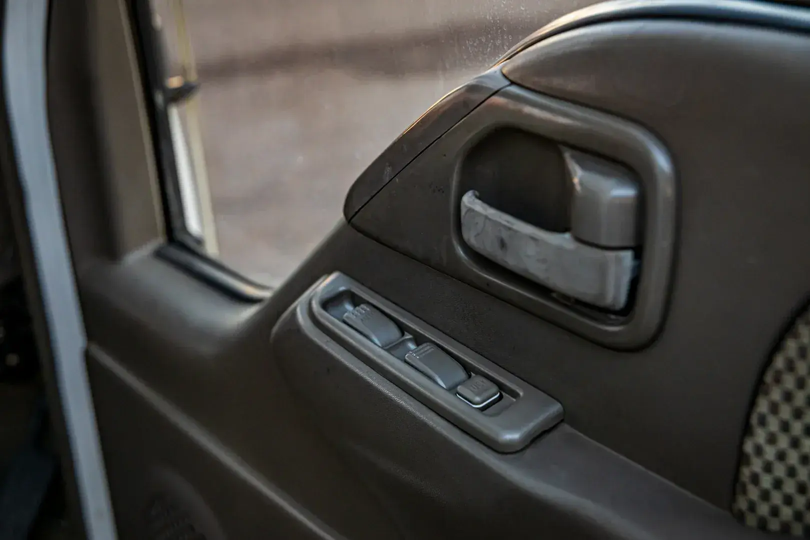1997 Isuzu Elf Camper