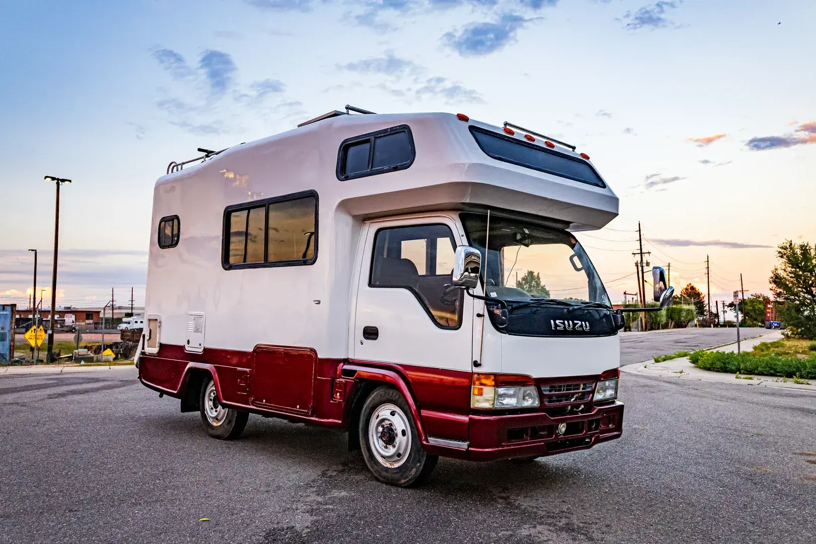 1997 Isuzu Elf Camper