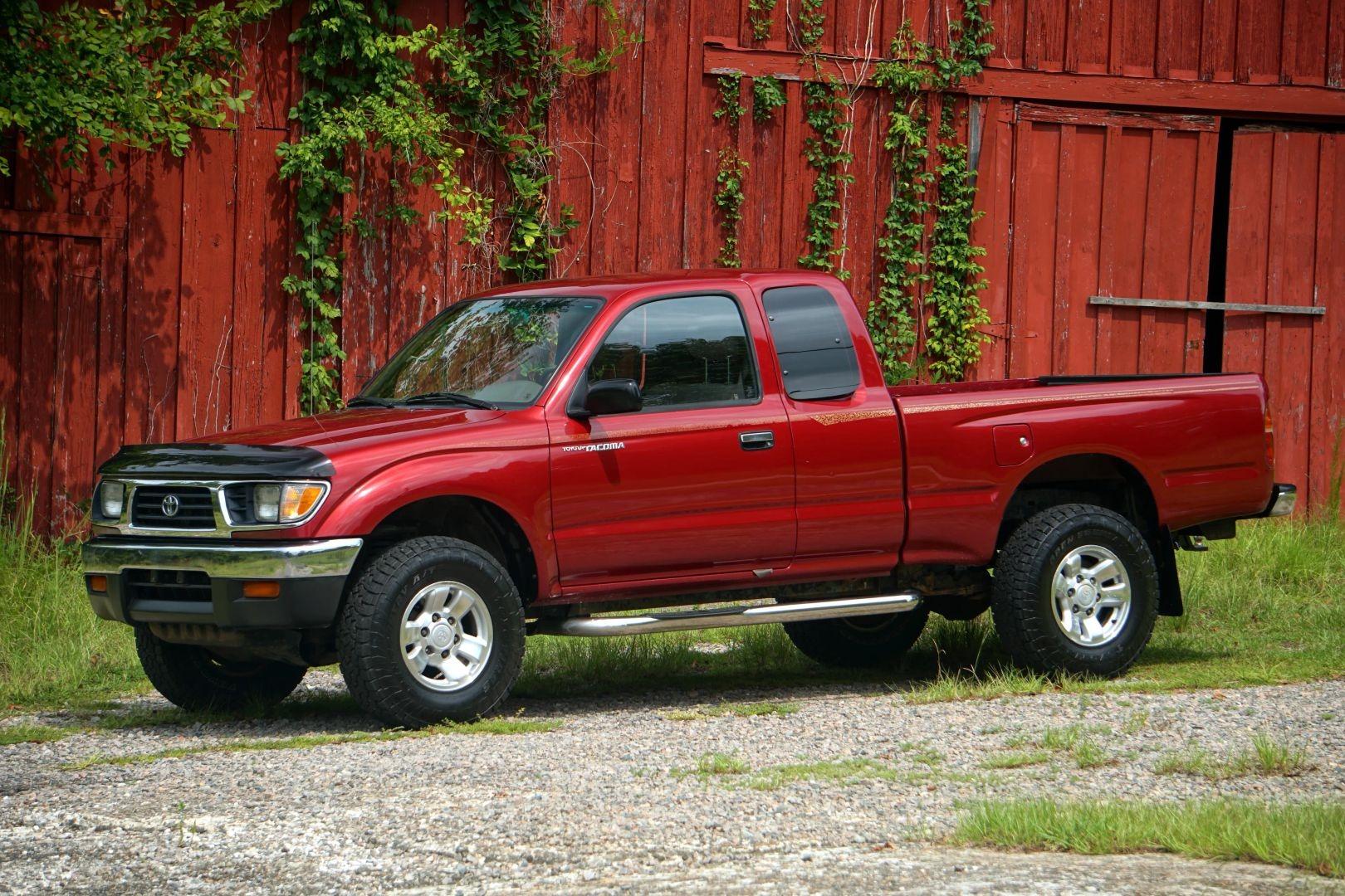 1996 Toyota Tacoma SR5 Xtracab - 4