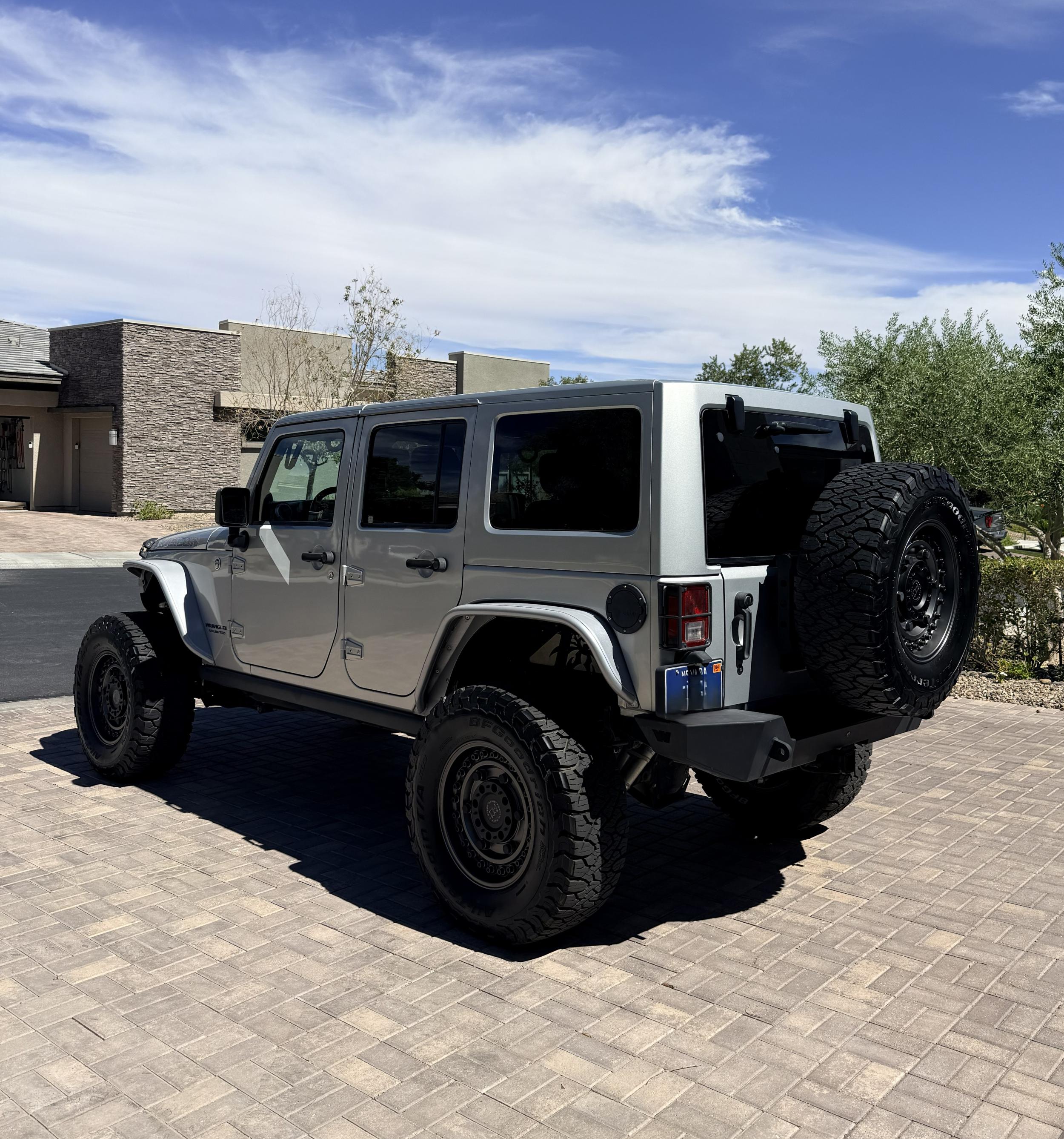 2012 Jeep Wrangler Unlimited Rubicon - 3