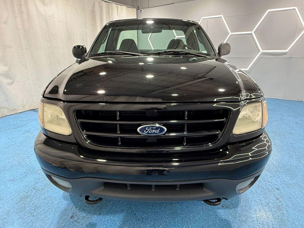 2001 Ford F-150 XL Flareside - 3