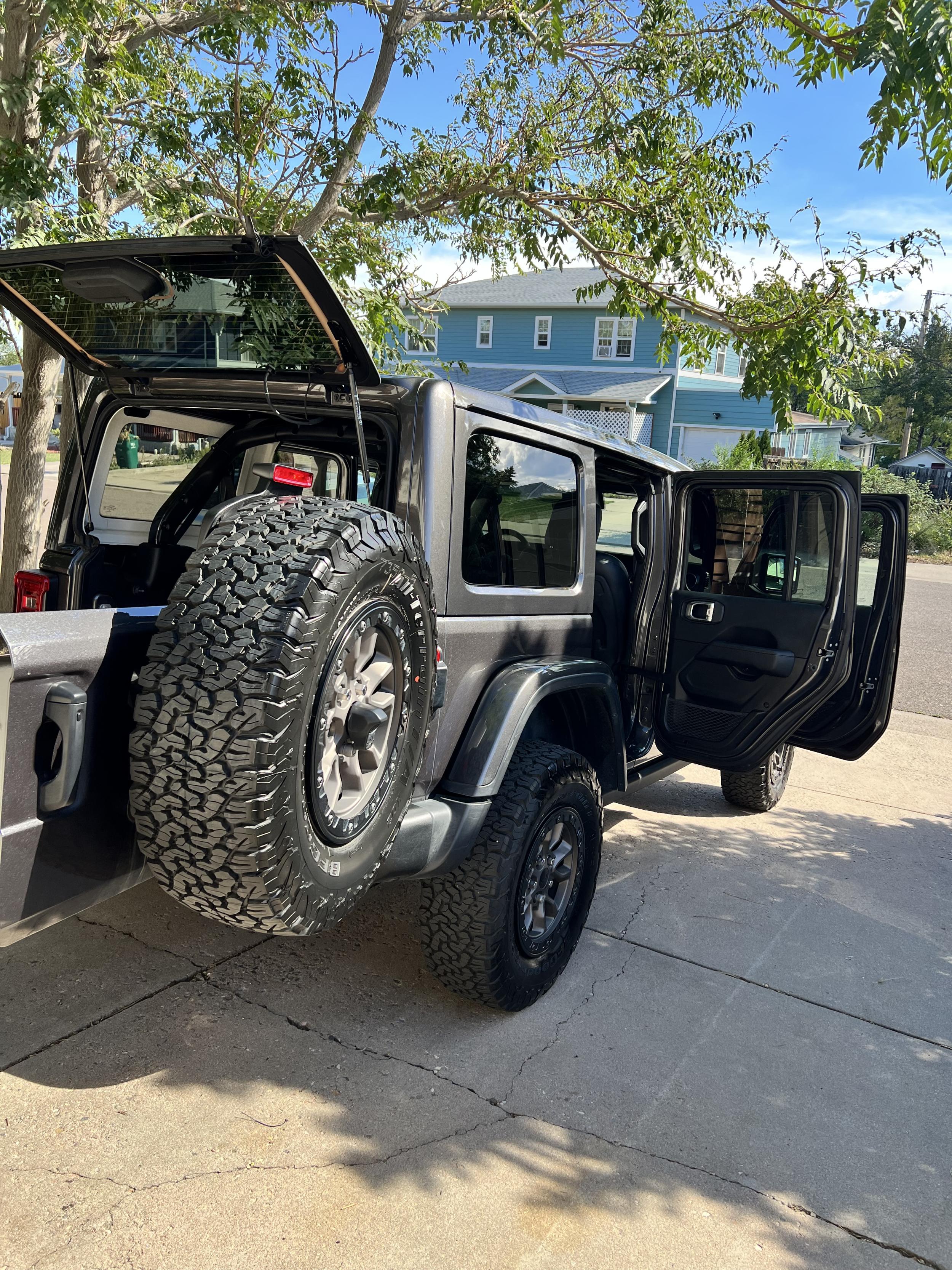 8k-Mile 2021 Jeep Wrangler Rubicon 392