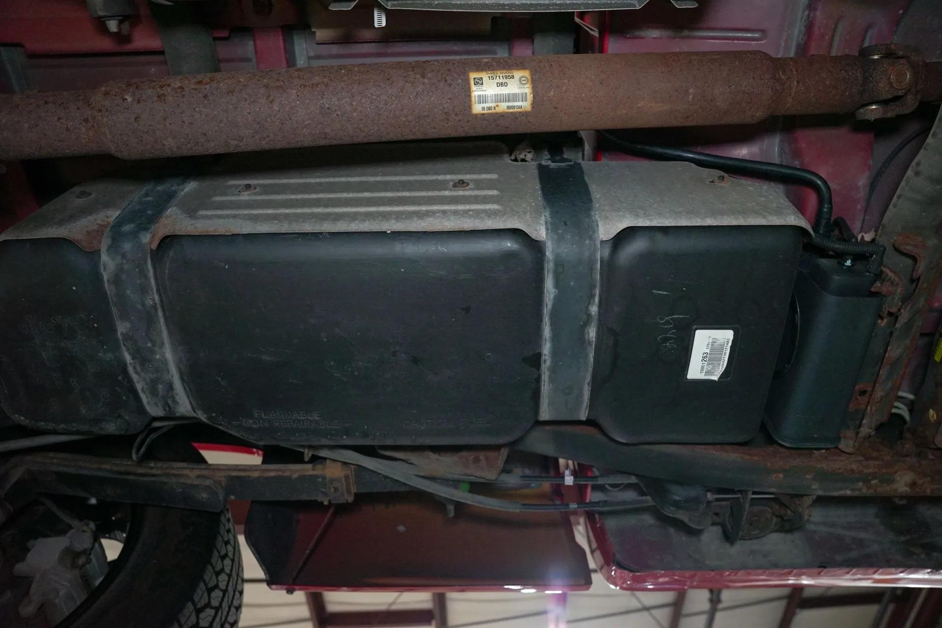 2000 Chevrolet Silverado 1500 LS