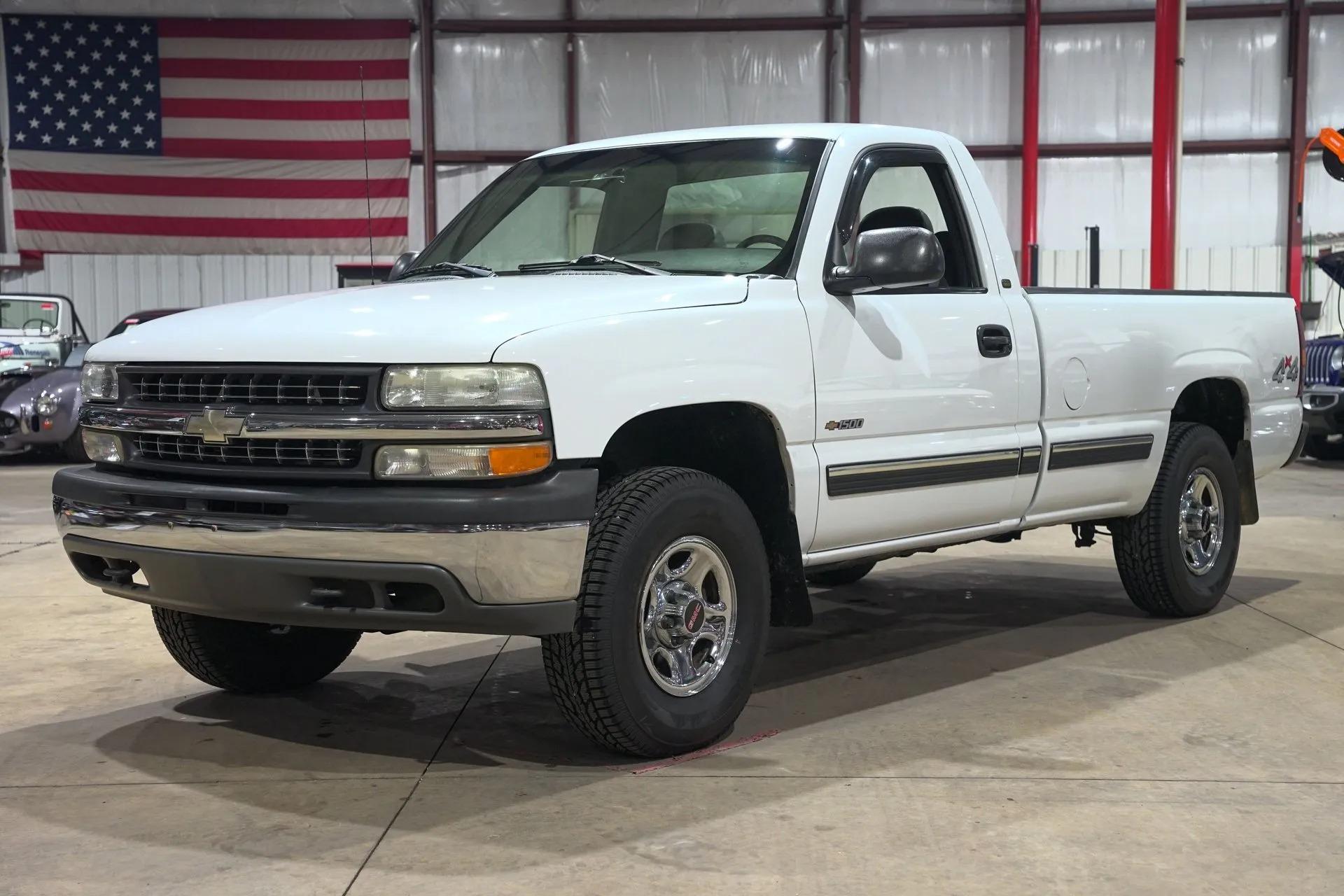 2000 Chevrolet Silverado 1500 LS