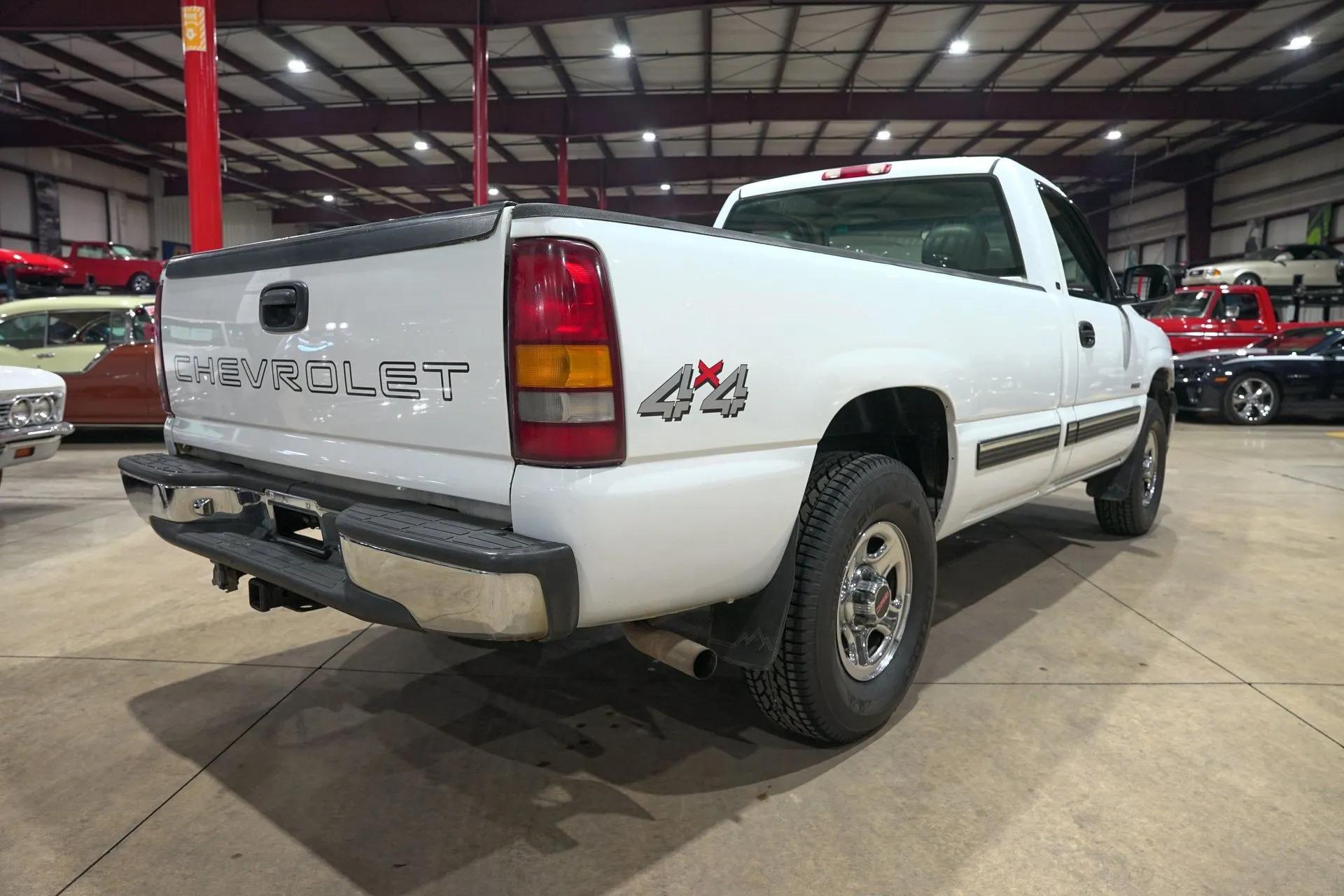 2000 Chevrolet Silverado 1500 LS