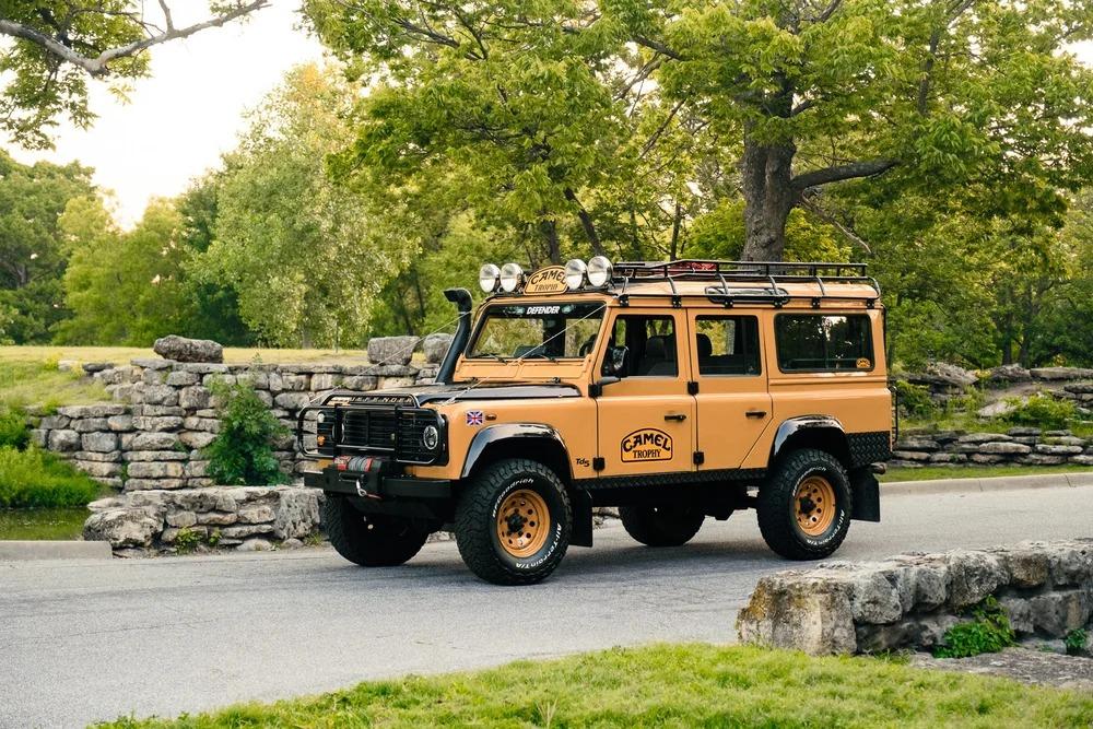  Land Rover Defender