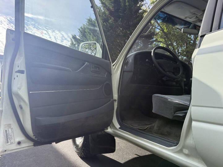 Unmodified 1993 Toyota Land Cruiser