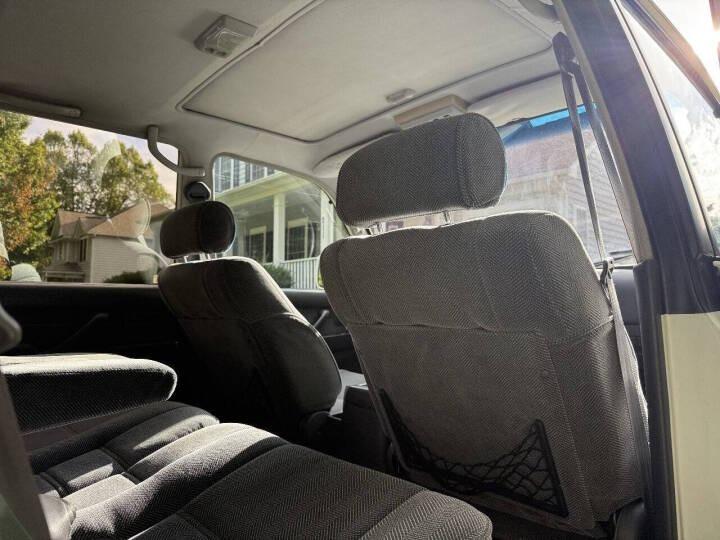 Unmodified 1993 Toyota Land Cruiser