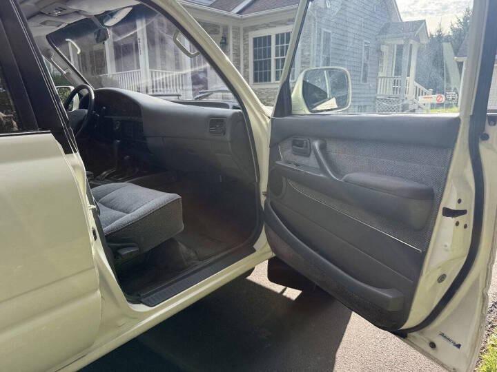 Unmodified 1993 Toyota Land Cruiser