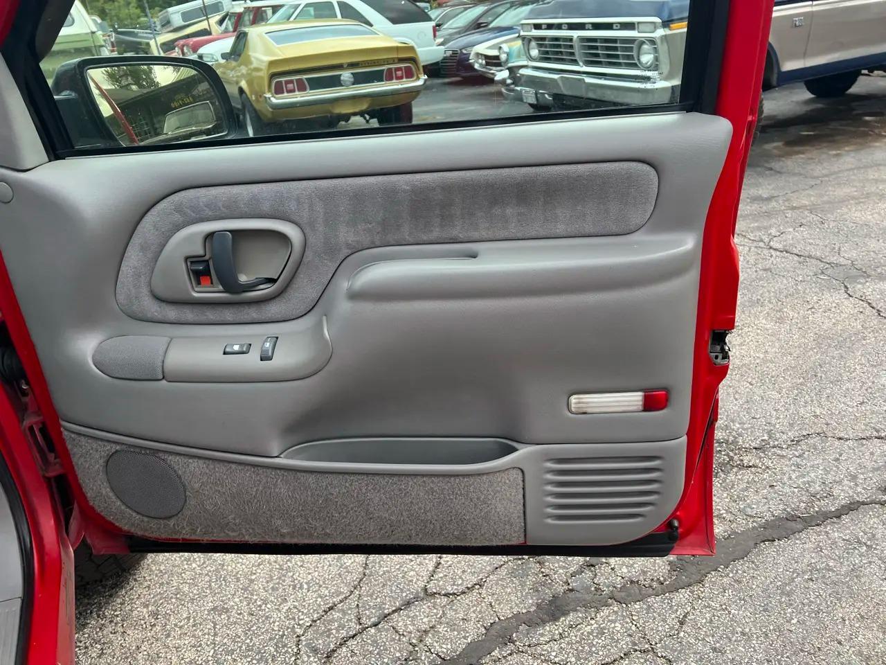 1999 GMC Yukon SLT