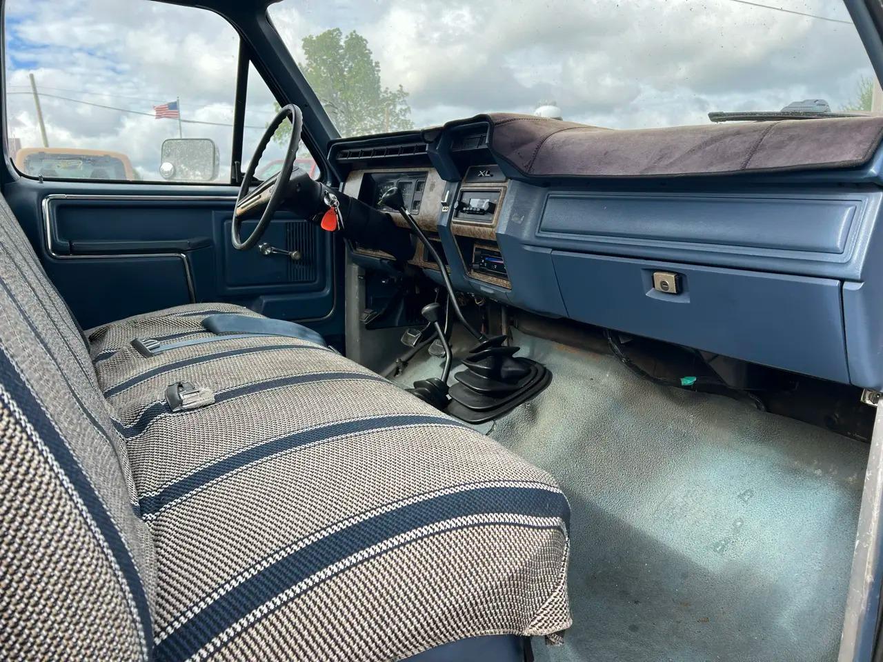 1986 Ford F-250 XL Styleside