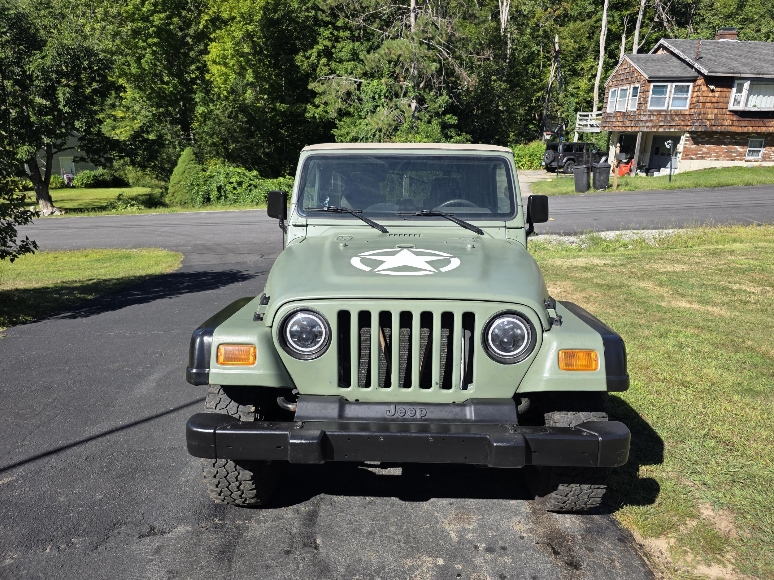 Restored 2001 Jeep Wrangler Sahara - 3