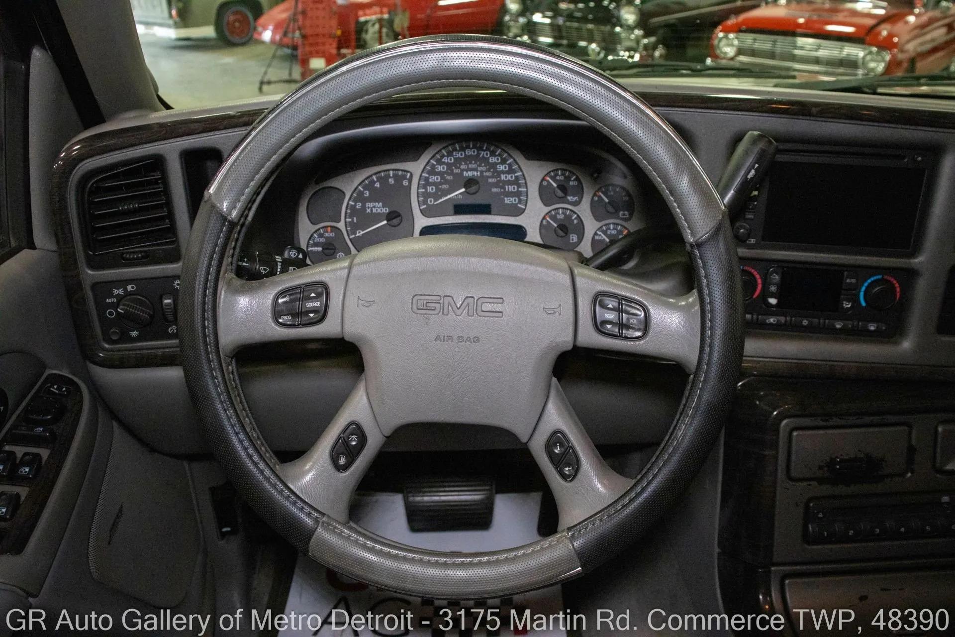2005 GMC Yukon Denali