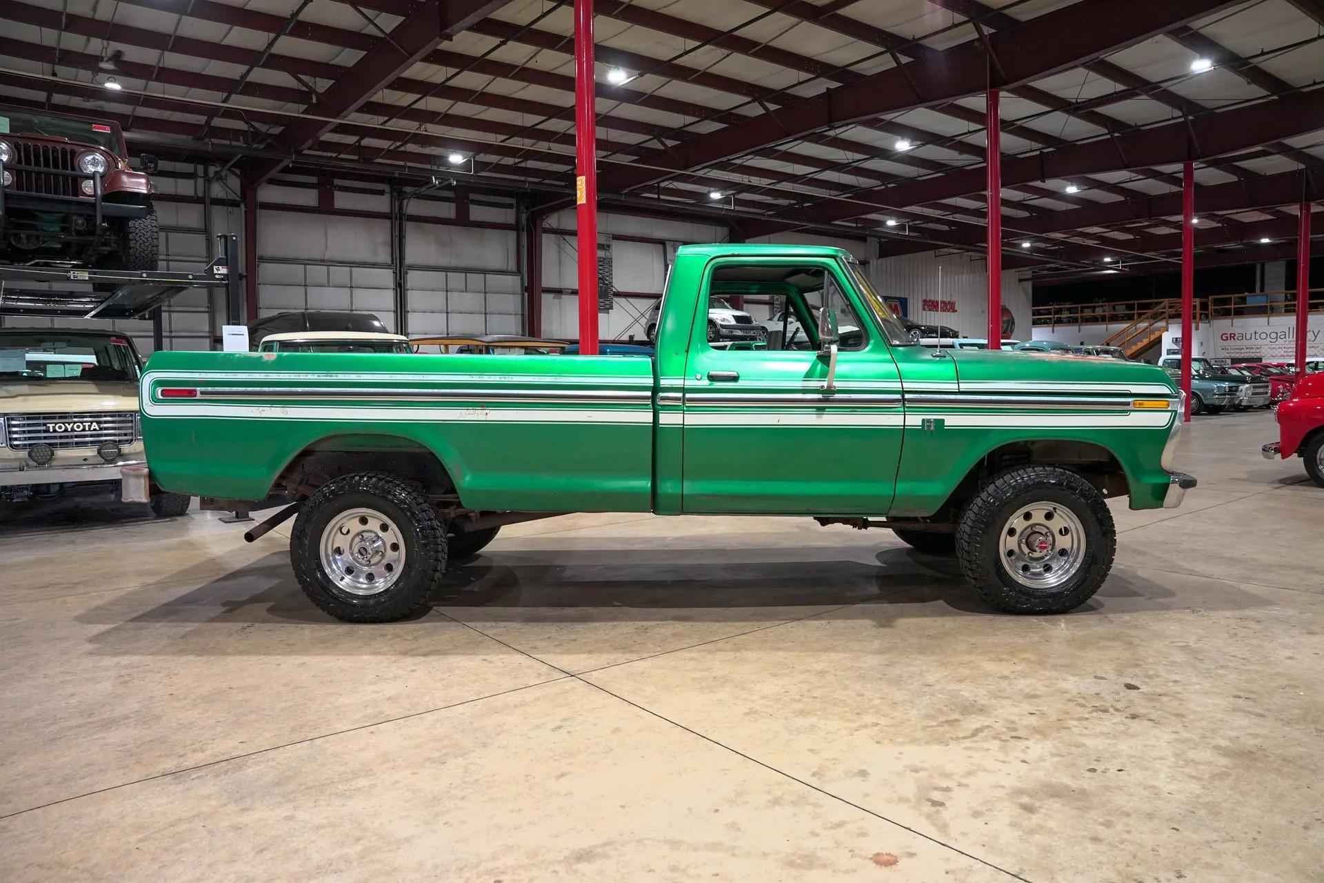 1976 Ford F-150 Custom Explorer - 2
