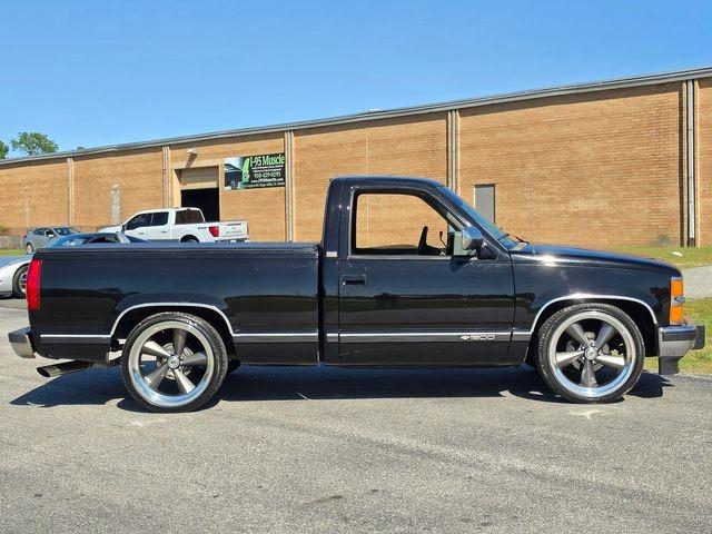 1994 Chevrolet C1500 Silverado SWB - 2