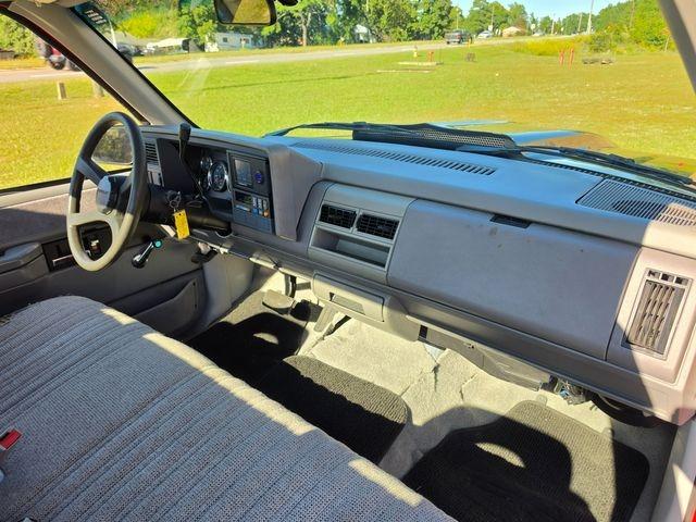 LS-Swapped 1993 Chevrolet C1500