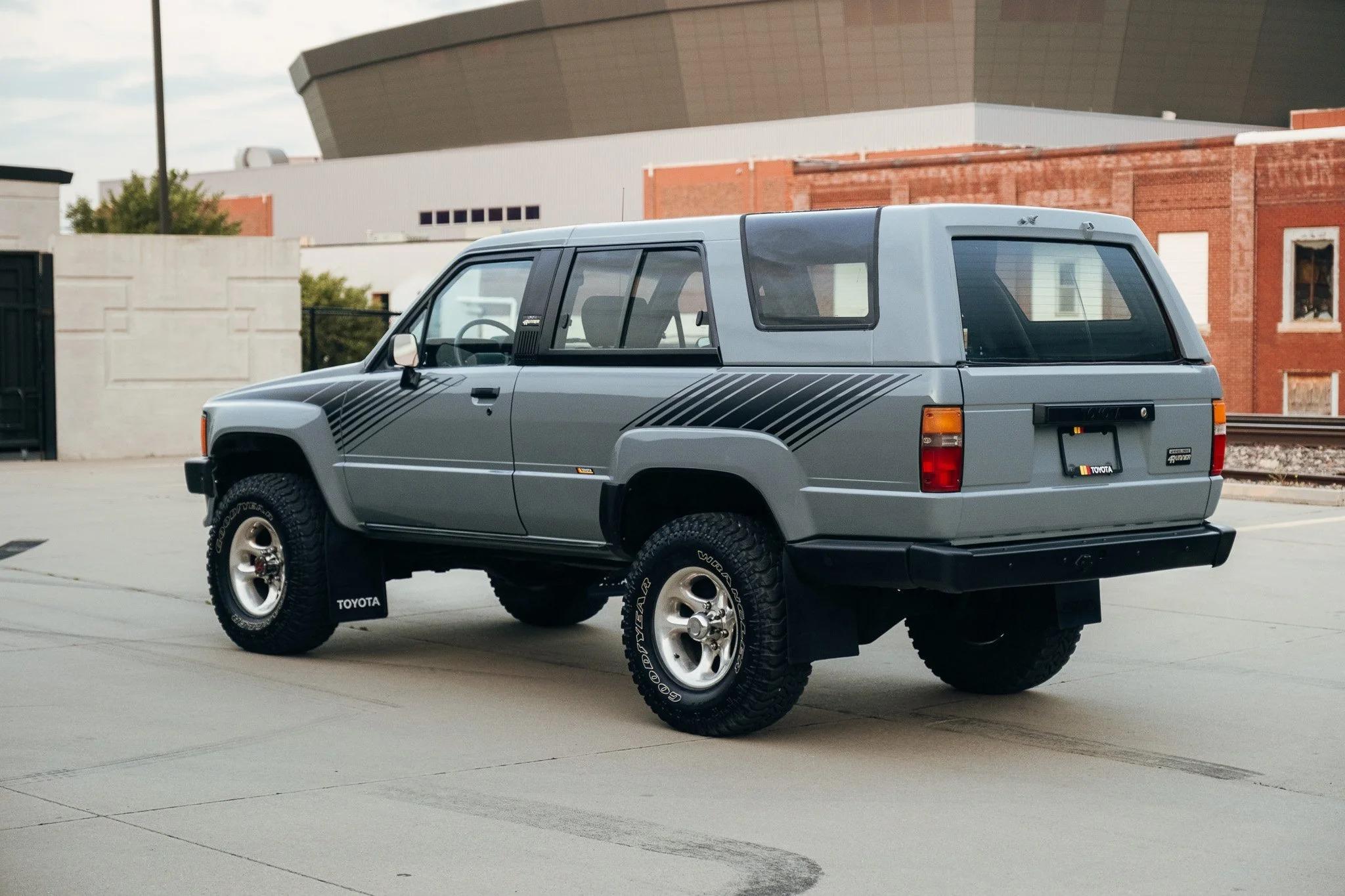 1987 Toyota 4Runner SR5 - 4