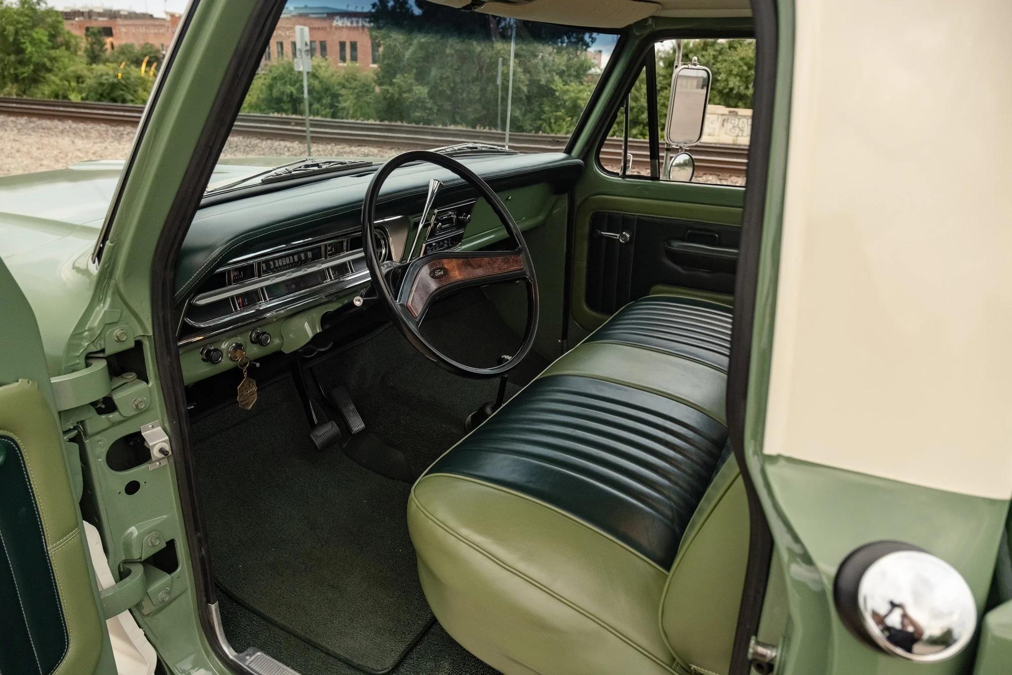 Refurbished 1972 Ford F-250 Highboy
