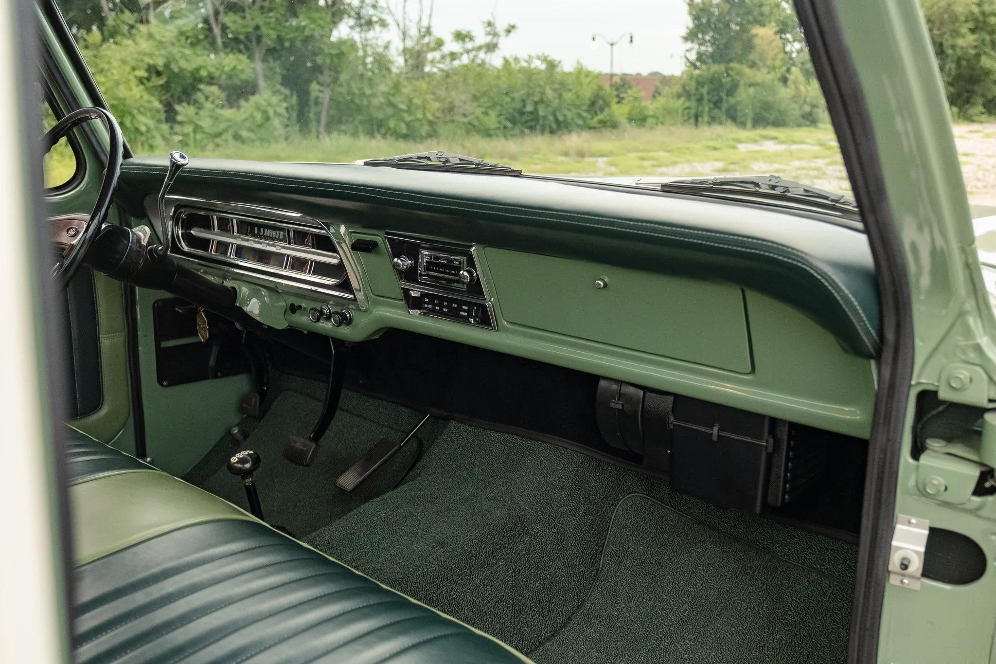 Refurbished 1972 Ford F-250 Highboy